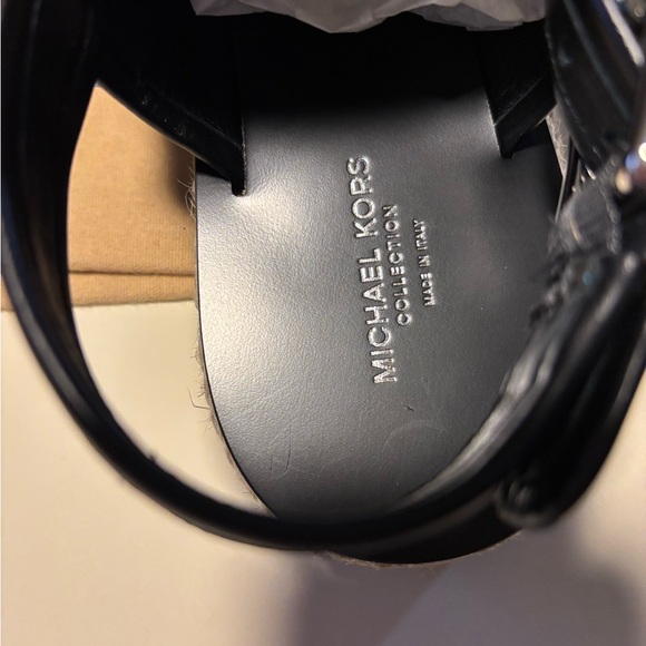 SOLD - Picture 4 of 7